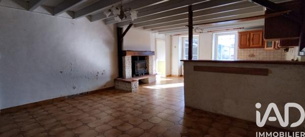Maison à vendre 6 pièces 140 m² Saint-Mandé-sur-Brédoire