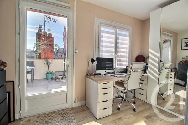 Appartement T4 à vendre  5 pièces - 97,60 m2 MONTLUEL - 01