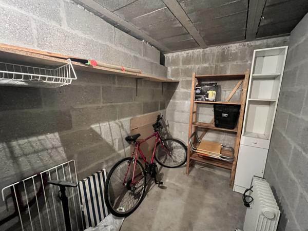 ROYAN - QUARTIER DU PARC - CHARMANT APPARTEMENT T1 AU CALME - BALCON et PARKING