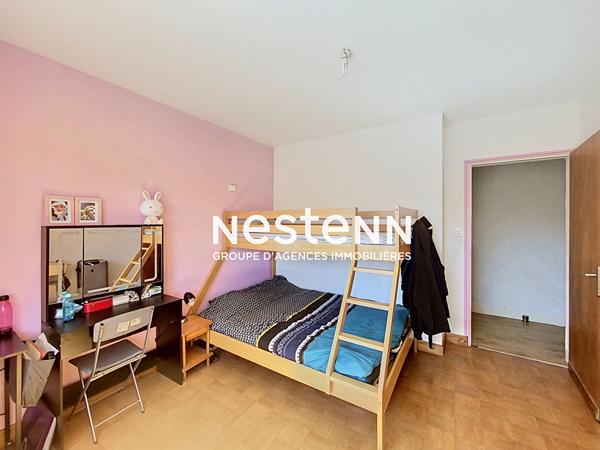 Maison - Appartement de 166m² avec grenier aménageable et parking privé