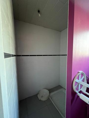 Immeuble à vendre    5 pièces •  Cazaubon