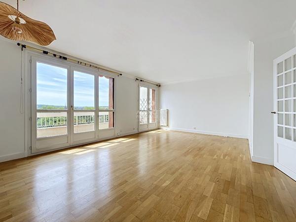 Chatou - Dernier étage avec terrasse 550 000 € **  - Référence  V160010329