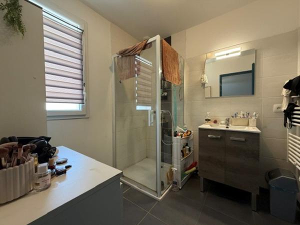 Maison
                                                                                                                                                                                                                                                                                                                        4 pièce(s)                                                                                                                                                                                                          3 chambre(s)                                                                                                                                                                                                          91  m²
