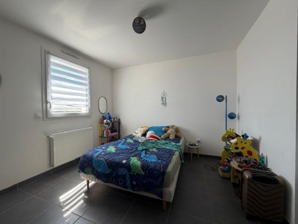 Maison
                                                                                                                                                                                                                                                                                                                        4 pièce(s)                                                                                                                                                                                                          3 chambre(s)                                                                                                                                                                                                          91  m²