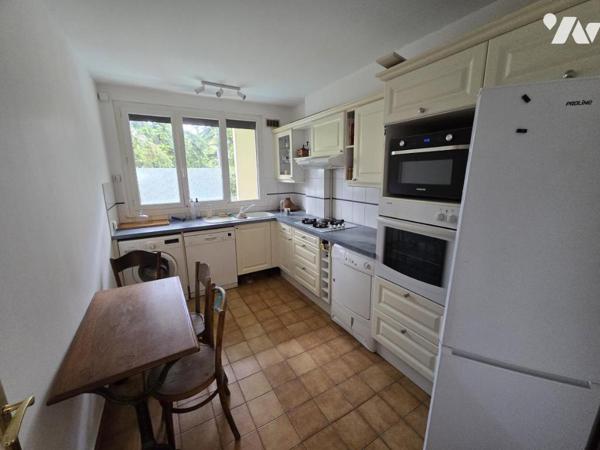 Proche de la gare RER C d'ATHIS MONS