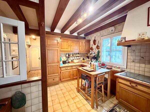 Maison de caractère 250 m² , 10 pièces sur Terrain 1000 m² à Joigny