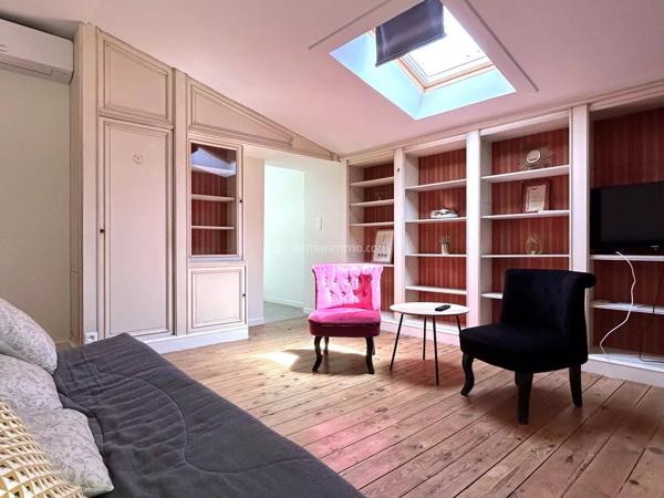 Location                                                      Appartement
                        
                     2 pièces                      45 m2                     à Albi