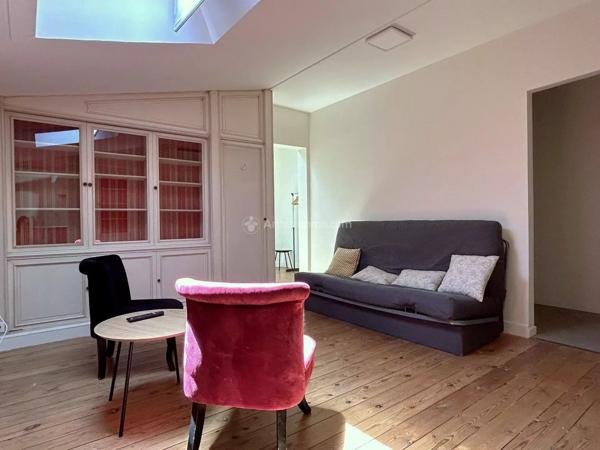 Location                                                      Appartement
                        
                     2 pièces                      45 m2                     à Albi