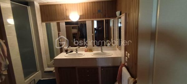 Corps de ferme de 231 m²