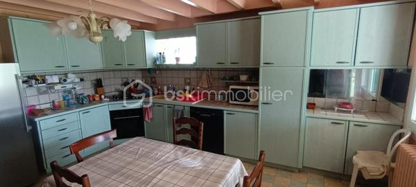 Corps de ferme de 231 m²