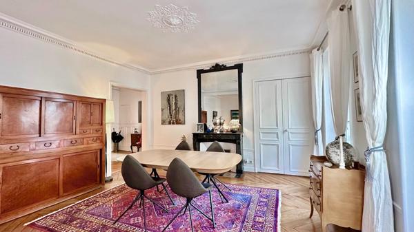 Paris 09 - St Georges - Appartement familial 86m2 - 2 chambres - 2 salles d'eau/wc