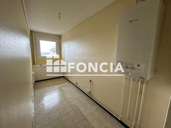 Location Studio 40 m² - RUE DU GAL DE GALEMBERT Blois 41000