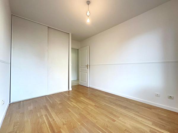 Appartement T3 de 89m² en rez de jardin privatif de 55m² et terrasse de 13m²