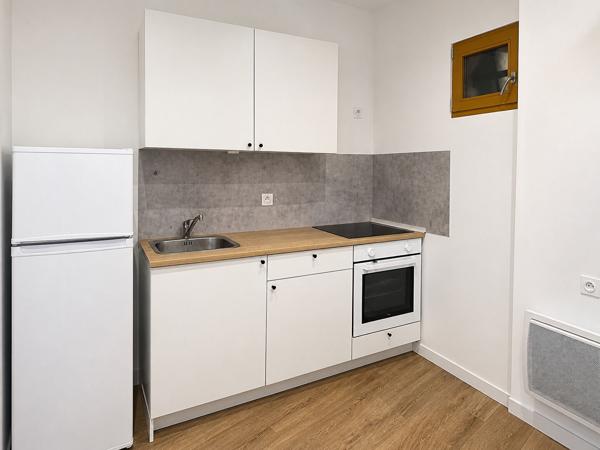 Appartement T2 rénové de 40 m² avec cave ? Centre-ville ? Faibles charges