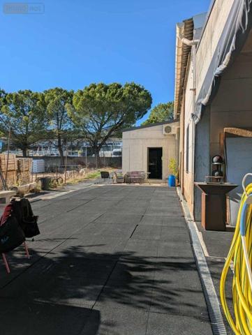 Local Professionnel et commercial à vendre à Volx dans les Alpes-de-Haute-Provence (04130), ref : 025/1917