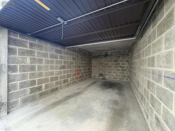 Garage - Parking à vendre à Laon dans l'Aisne (02000), ref : 02002-350