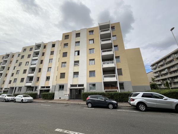 Lyon (69003) Appartement rénové Type 3 ( 78.22m²) et cave sur LYON 3ème ( quartier La Villette)