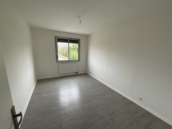 Lyon (69003) Appartement rénové Type 3 ( 78.22m²) et cave sur LYON 3ème ( quartier La Villette)