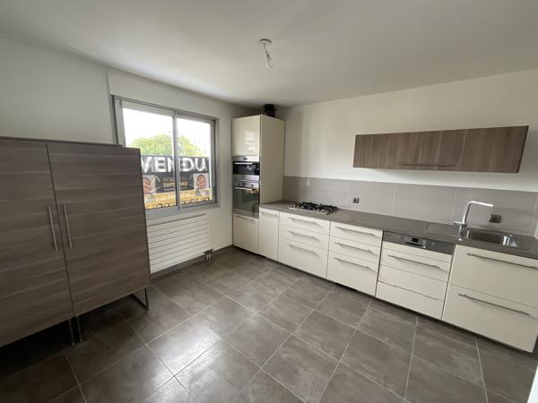 Lyon (69003) Appartement rénové Type 3 ( 78.22m²) et cave sur LYON 3ème ( quartier La Villette)