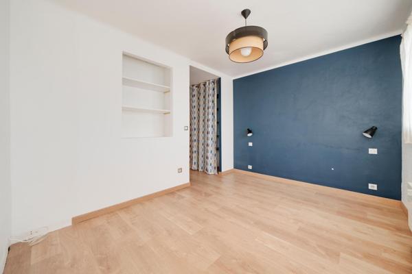 Jolie maison de 130 m² sur sous-sol, 3 chambres avec bureau et garage