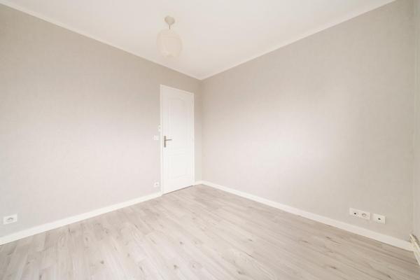 Jolie maison de 130 m² sur sous-sol, 3 chambres avec bureau et garage