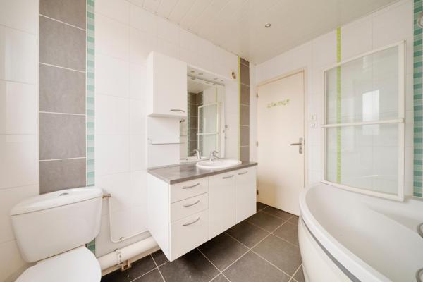 Jolie maison de 130 m² sur sous-sol, 3 chambres avec bureau et garage