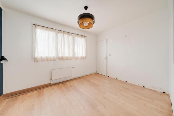 Jolie maison de 130 m² sur sous-sol, 3 chambres avec bureau et garage