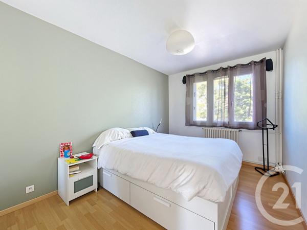 Appartement T5 à vendre  4 pièces - 90 m2 FEYZIN - 69