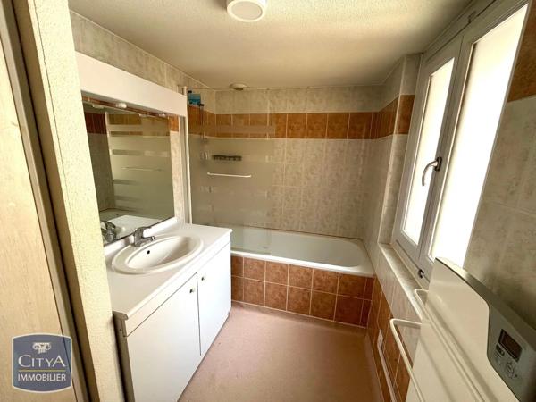 Appartement à louer 4 pièces 107.3m² Castres (81100)
