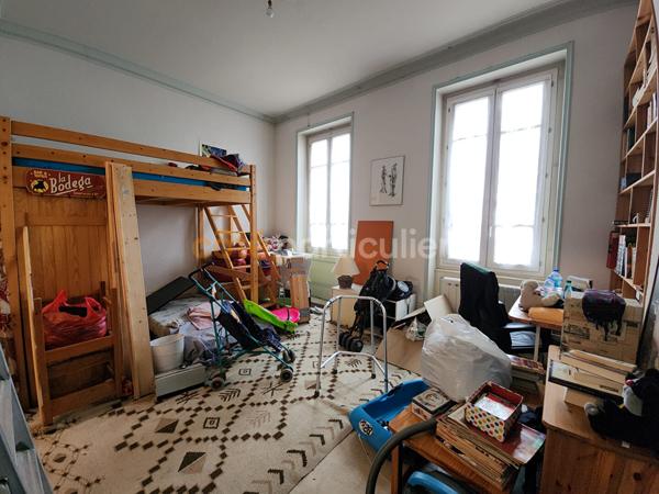 Vente
                Appartement33,76 m² - 1 Pièce -
                    CHALON SUR SAONE (71100)