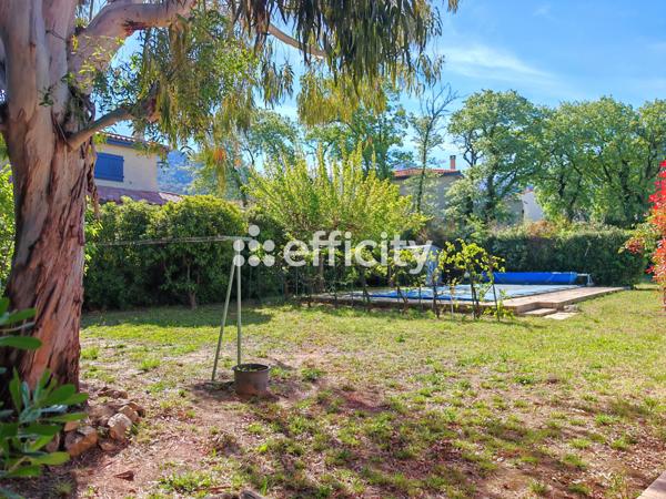 Maison 7 pièces - 210 m²