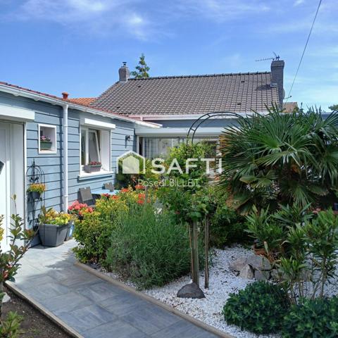 Proche de nos belles plages 3mn  et bien situe dans un cadre agréable.