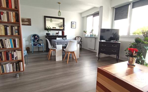 Appartement à vendre    3 pièces • 89 m2 Hoenheim