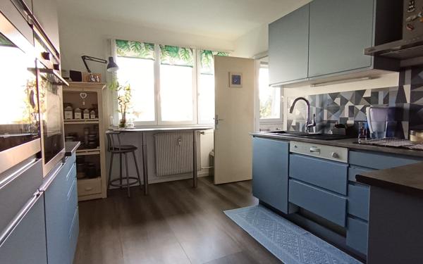 Appartement à vendre    3 pièces • 89 m2 Hoenheim
