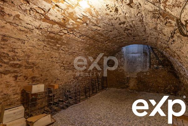 Opportunité d'investissement unique hypercentre de Salles