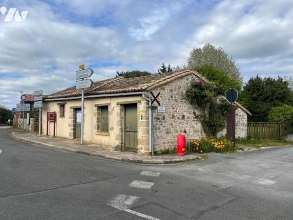 MAISON DE 77 M² - DEPENDANCES - JARDIN