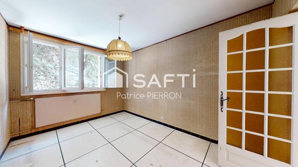 Appartement T5 traversant – Proche tram