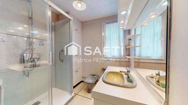 Appartement T5 traversant – Proche tram