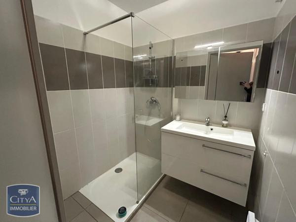 Appartement à louer 2 pièces 47.4m²