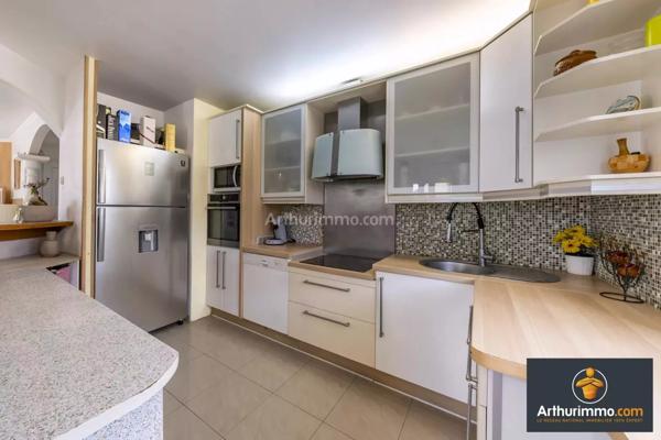 Vente Maison 5 pièces 108 m2 à Saint-Fargeau-Ponthierry