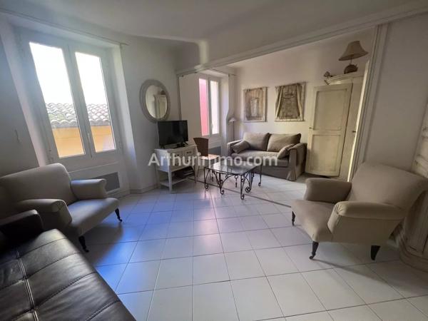 Location                                                      Appartement
                        
                     1 pièces                      33 m2                     à Saint-Tropez