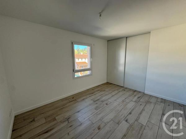 Maison à vendre  4 pièces - 88,86 m 2   GRIGNY  - 69
