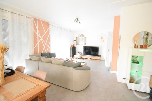 Immeuble à vendre  392 m2 ABREST - 03