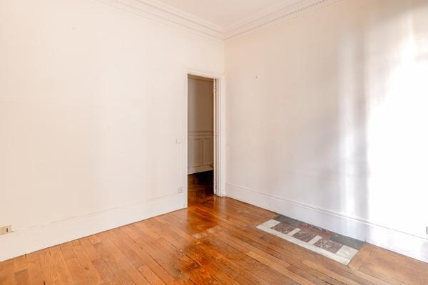 Appartement · Vente Paris (75008) 171m²