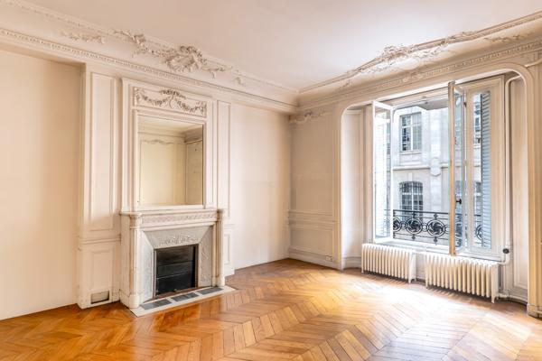 Appartement · Vente Paris (75008) 171m²