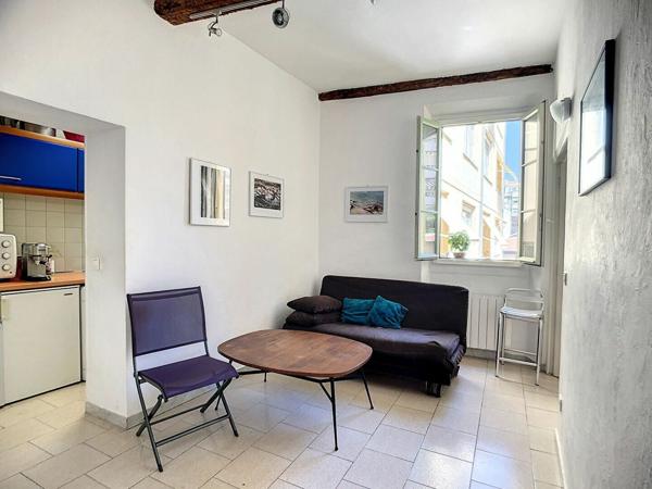 Appartement à louer    2 pièces •  Nice