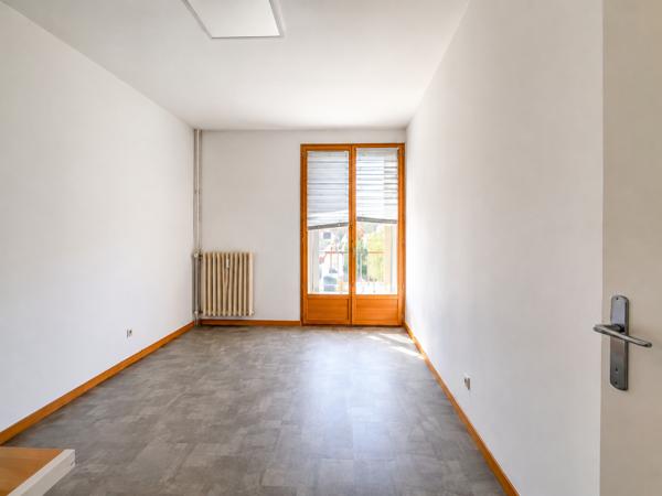 COURNON D'AUVERGNE- PLATEAU DE BUREAUX 82 M2 - Cournon d auvergne