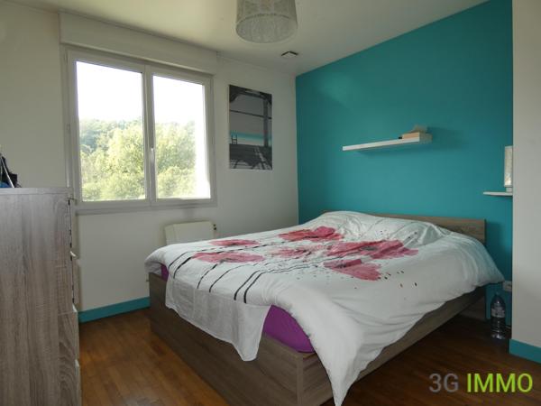 Vente / Maison et grand terrain