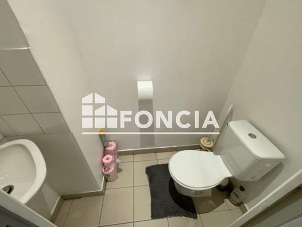 Location Studio 28.87 m² - 21 AVENUE NOSTRADAMUS Salon De Provence 13300