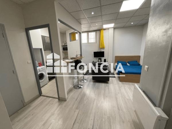 Location Studio 28.87 m² - 21 AVENUE NOSTRADAMUS Salon De Provence 13300